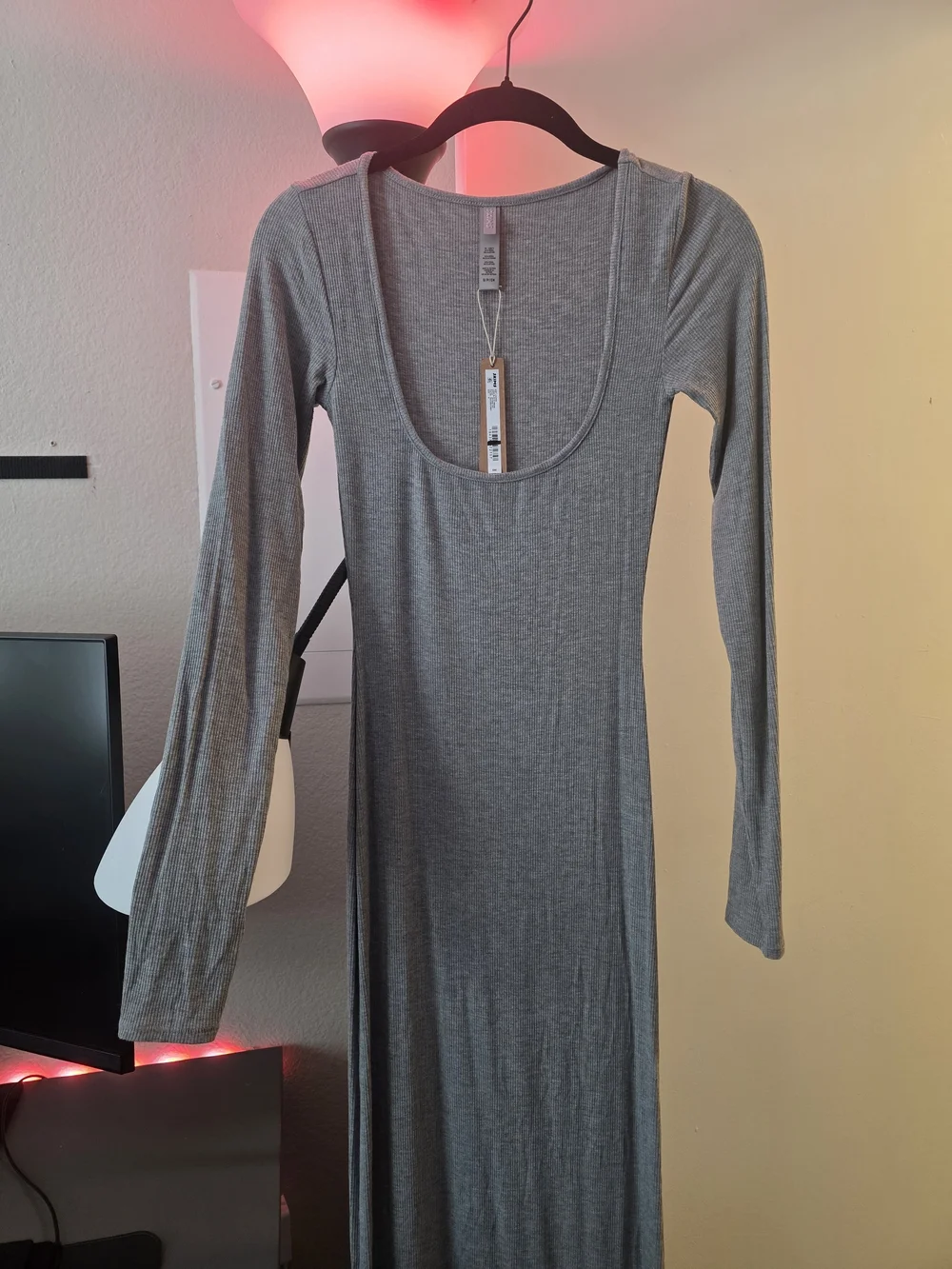 Long Sleeve Scoop Neck Maxi Dress in Gray - Picture 6 of 7